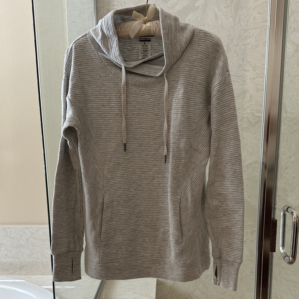 Kirkland Signature Gray Striped Women's Top